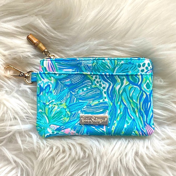 Lilly Pulitzer Handbags - Lilly Pulitzer GWP Zip Top Wallet.